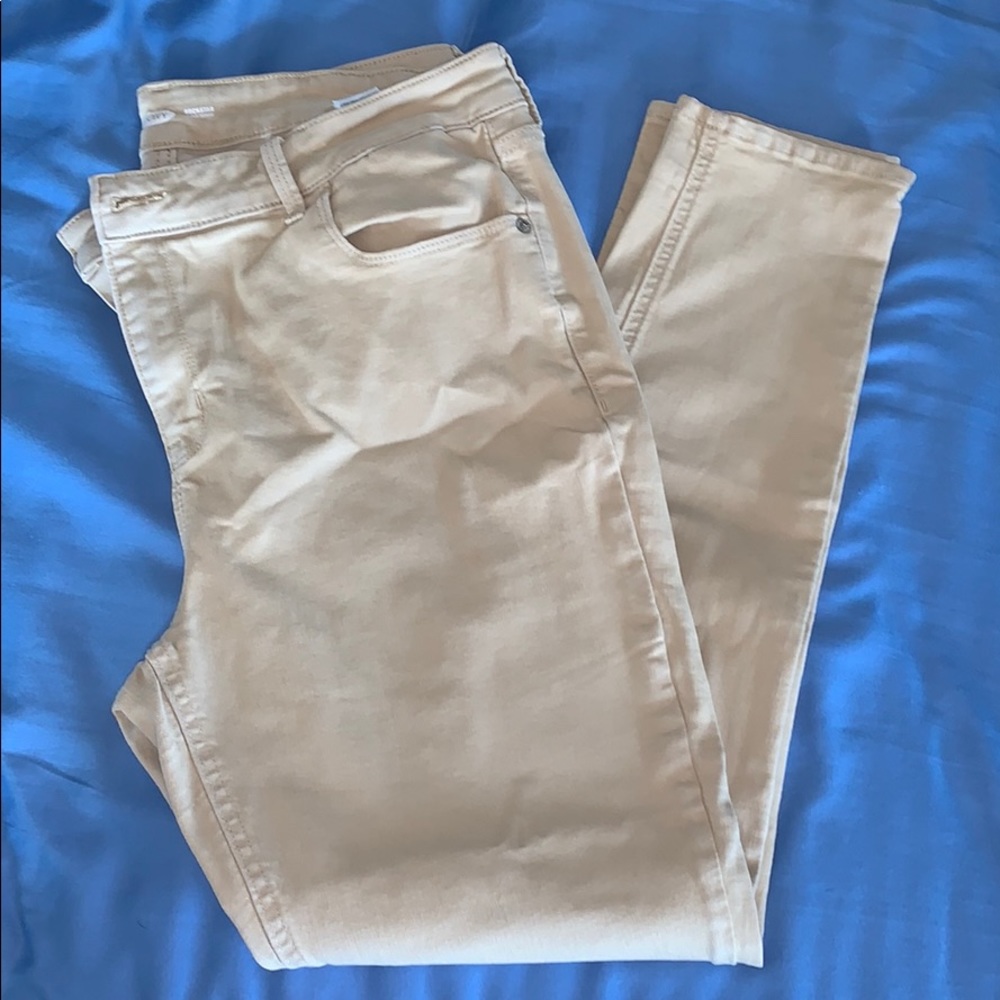 Old Navy Women's Skinny Jeans - Beige